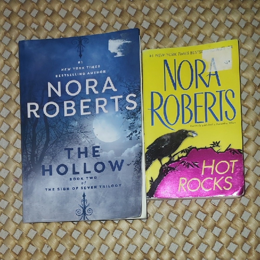 Nora Roberts Set Of Two Books